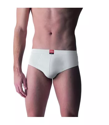 3909 Pierre Cardin